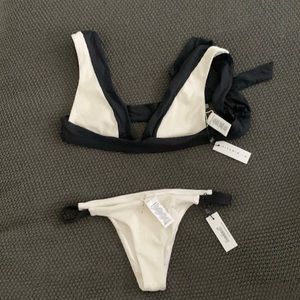Vitamin A Ibiza set. TAGS ON. Never worn. SMALL/6 top and MEDIUM/8 bottom.